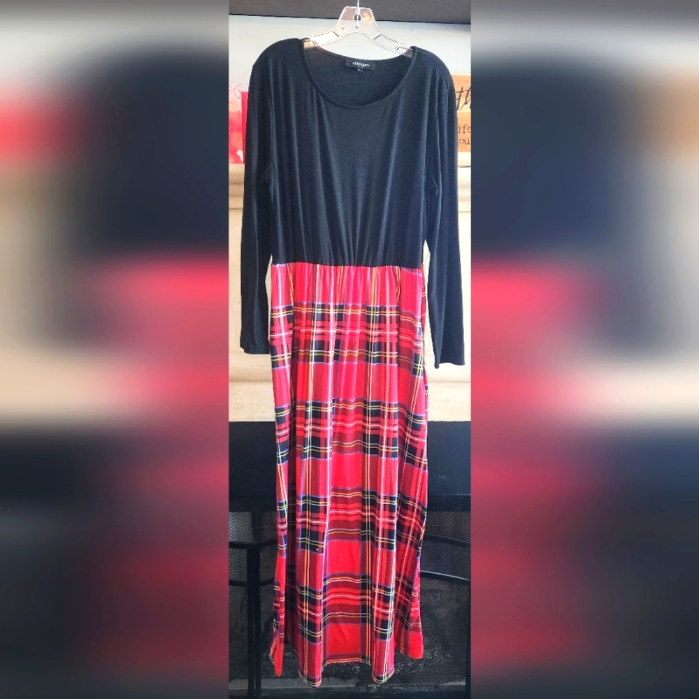 Red plaid maxi dress, Merokeety, size XL